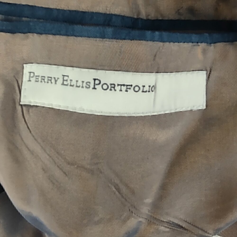 Perry Ellis Portfolio Dark Gray, W Blue Pinstripe 100% Wool Suit Jacket Size 40R - Picture 11 of 12